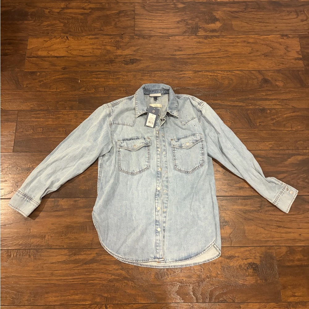 Oversized Light Wash Denim Button-Up Shirt Jacket NWT - Picture 2 of 8